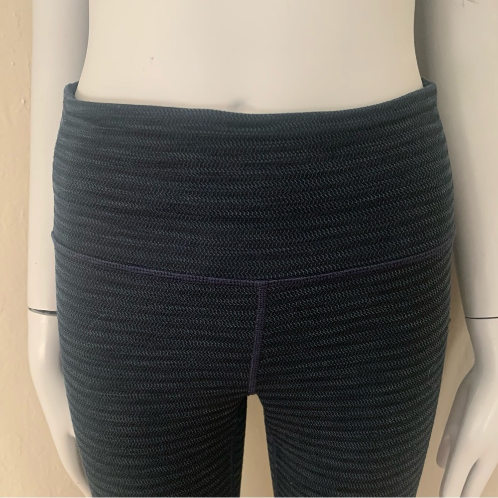 ATHLETA Athletic Tights Leggings Textured Herringbone Pattern Blue - Picture 13 of 16